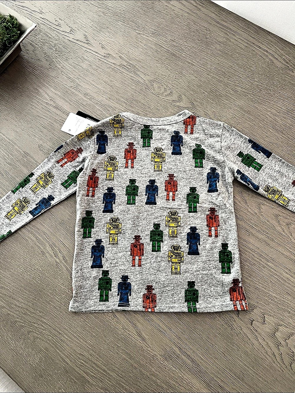 Chaser boys Size 6 Robot Print Long Sleeve NWT